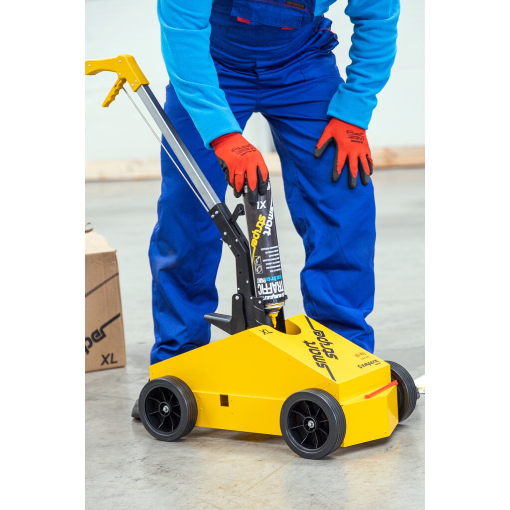 Immagine del prodotto n. 3: A.M.P.E.R.E. Colore per marcatura TRAFFIC extra Paint® XL 0,75 l, giallo