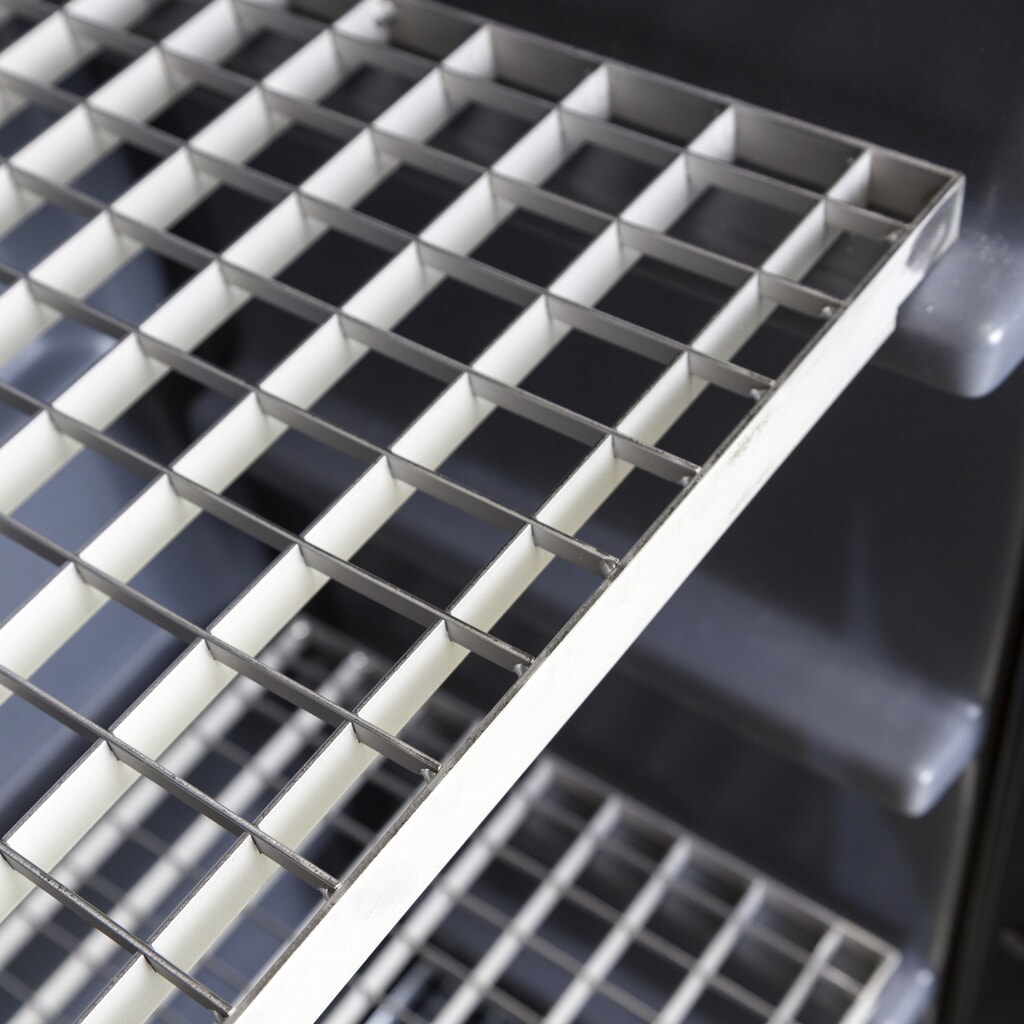 Denios armadietto per sostanze chimiche in PE, AxLxP 1.990 x 610 x 640 mm, 4 griglie zincate Immagine del prodotto n. 3: Denios armadietto per sostanze chimiche in PE, AxLxP 1.990 x 610 x 640 mm, 4 griglie zincate