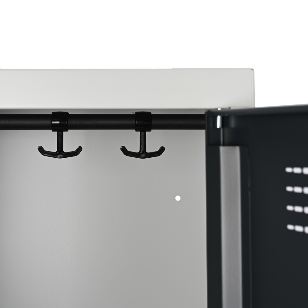 Immagine del prodotto n. 4: Armadietto Steinbock®, a pavimento, a 2 livelli, 4 scomparti, chiusura a chiavistello, AxLxP 1.800 x 600 x 500 mm, grigio chiaro/grigio antracite