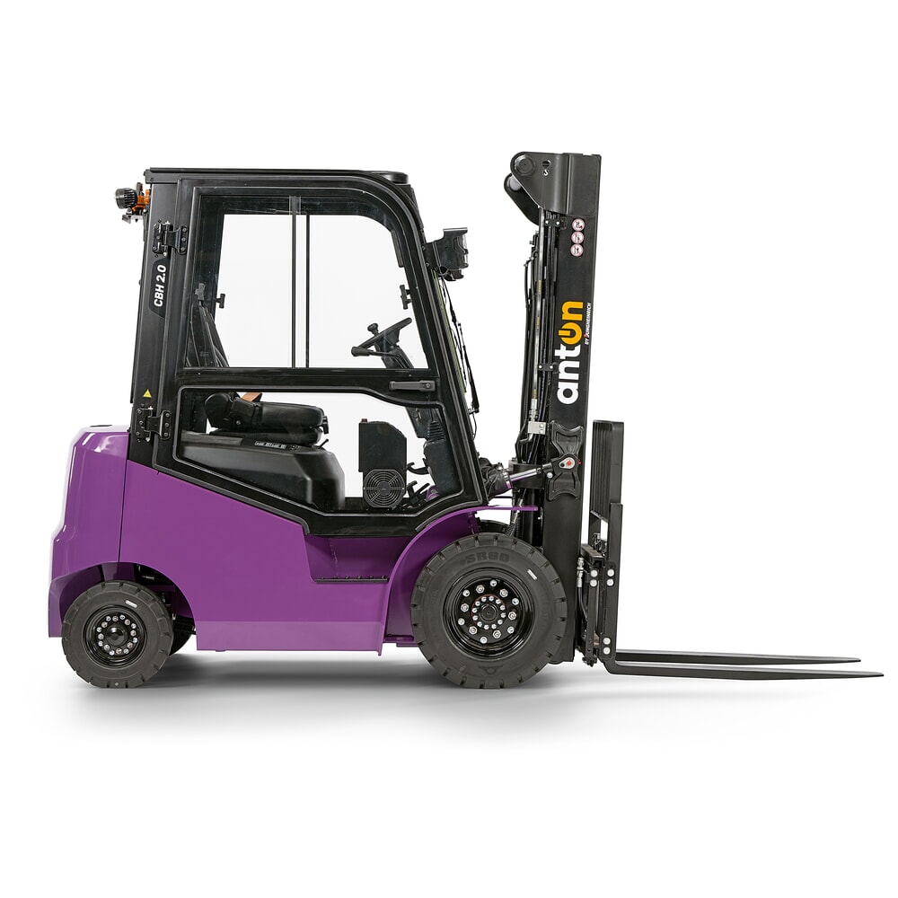 Immagine del prodotto n. 4: AntOn by Jungheinrich carrello elevatore elettrico CBH 2.0 con montante telescopico triplo, altezza di sollevamento 4.800 mm, portata 2.000 kg, cabina protettiva contro le intemperie Comfort, incl. caricabatterie incorporato