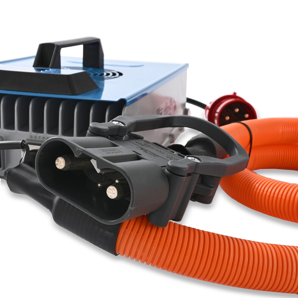 Immagine del prodotto n. 6: Caricabatteria esterno D400, 80 V, 60 A, CEE rosso 32 A, 5 poli - 3P+N+E per carrello elevatore elettrico AntOn by Jungheinrich CBH 2.0