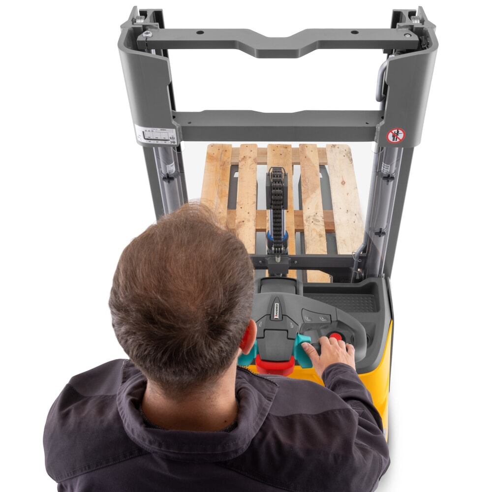 Immagine del prodotto n. 6: Carrello elevatore elettrico Jungheinrich ERC 112zi ZZ con piattaforma di stazionamento, montante doppio telescopico, altezza di sollevamento 2.900 mm, portata 1.200 kg, impianto idraulico proporzionale