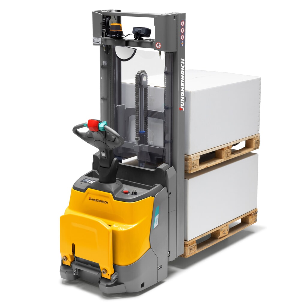 Stoccatore elettrico Jungheinrich ERC 110zi ZT con piattaforma di stazionamento, montante doppio telescopico, altezza di sollevamento 3.600 mm, portata 1.000 kg, impianto idraulico proporzionale, doppia funzione di stoccaggio Immagine del prodotto n. 1: Stoccatore elettrico Jungheinrich ERC 110zi ZT con piattaforma di stazionamento, montante doppio telescopico, altezza di sollevamento 3.600 mm, portata 1.000 kg, impianto idraulico proporzionale, doppia funzione di stoccaggio