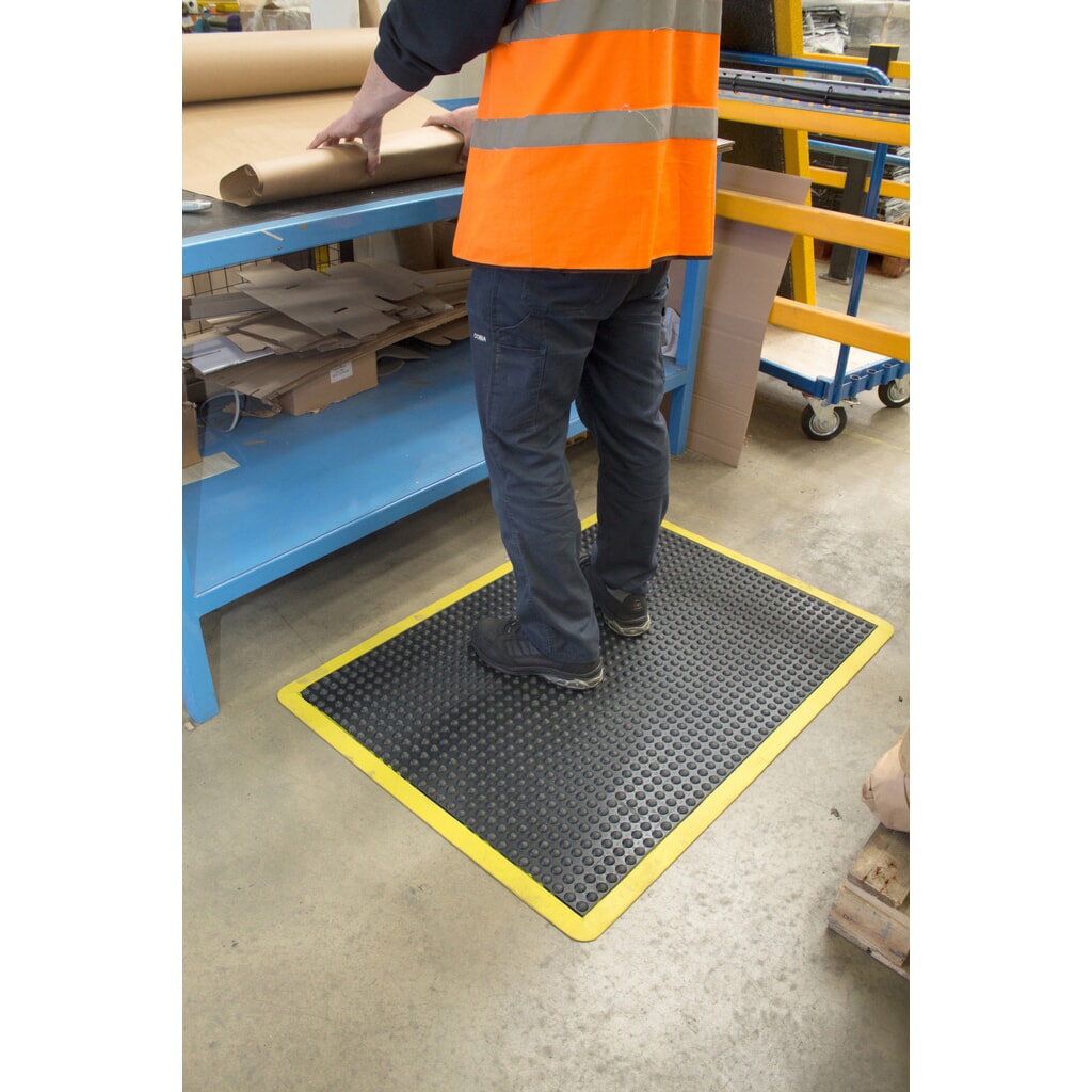 COBA Tappetino defaticante Bubblemat Safety, LxP 600 x 900 mm, nero/giallo Immagine del prodotto n. 3: COBA Tappetino defaticante Bubblemat Safety, LxP 600 x 900 mm, nero/giallo