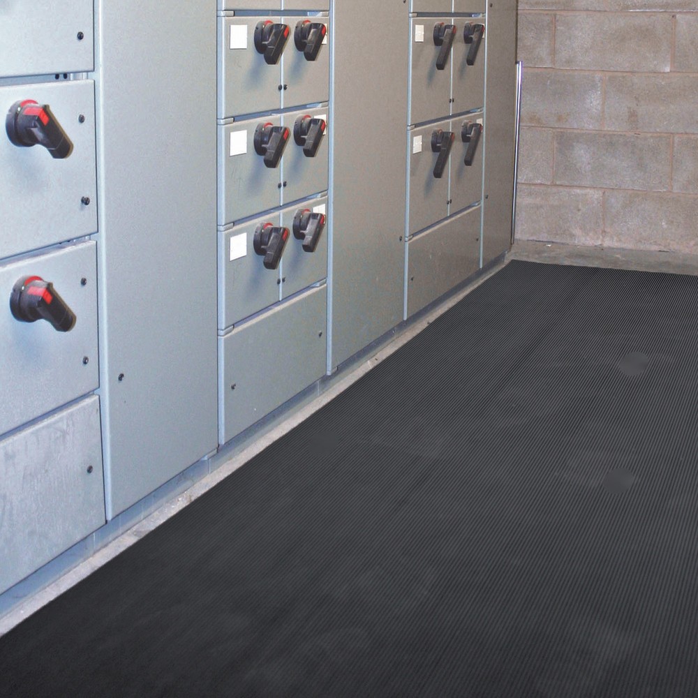 Immagine del prodotto n. 3: COBA Tappetino isolante secondo norma BS EN 61111, classe 2, fino a 26,5 kV