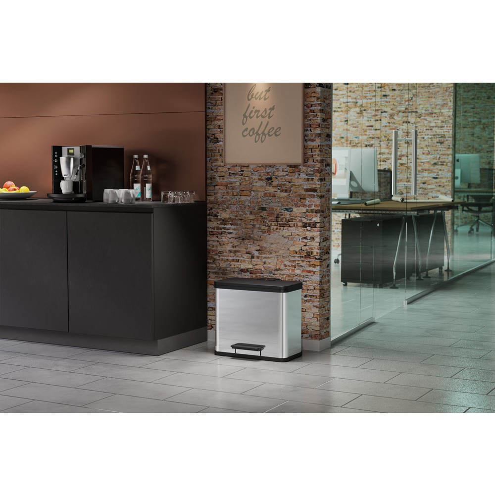 Immagine del prodotto n. 5: Contenitore per materiali riciclabili Hailo Öko trio Plus M, 3x 9 litri, meccanismo di chiusura ammortizzato, acciaio inox, opaco