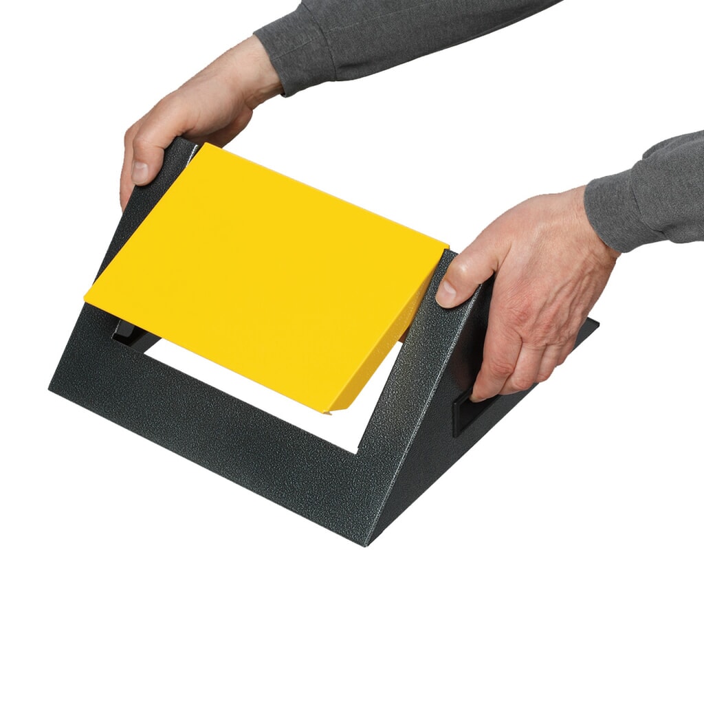 Contenitore di raccolta materiale riciclabile VAR®, 60 litri, autoestinguente, corpo argento anticato, coperchio angolare/giallo Immagine del prodotto n. 2: Contenitore di raccolta materiale riciclabile VAR®, 60 litri, autoestinguente, corpo argento anticato, coperchio angolare/giallo