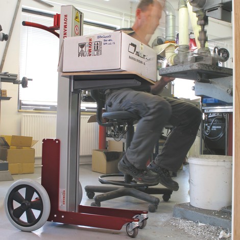 Elevatore HOVMAND con piattaforma in legno, portata 70 kg