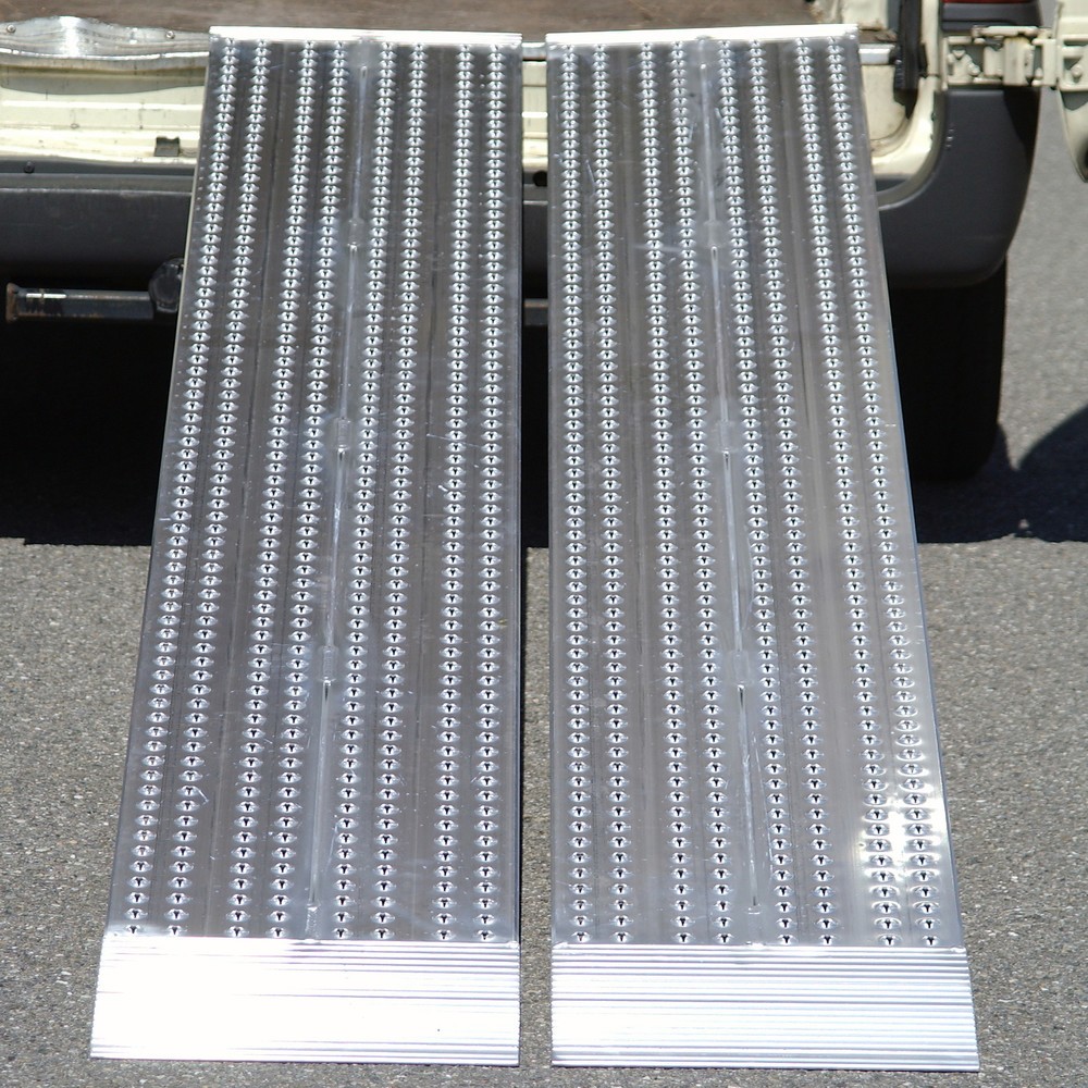 Immagine del prodotto n. 2: Guida di carico in alluminio, anti-scivolo, portata 200 kg/pz, LxL 200 x 2.500 mm