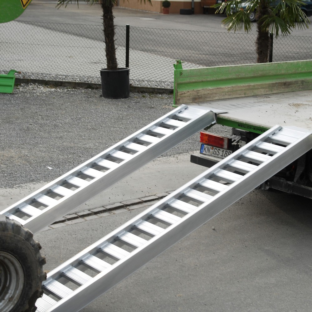 Immagine del prodotto n. 5: Guide di carico con pioli, senza bordo, portata 1.660 kg/paio, lunghezza 2.340 mm