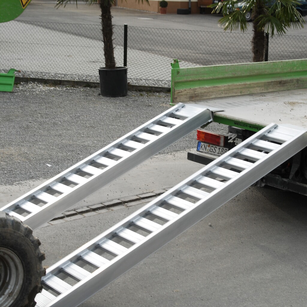 Guide di carico con pioli, con bordo, portata 1.660 kg/paio, lunghezza 2.340 mm Immagine del prodotto n. 6: Guide di carico con pioli, con bordo, portata 1.660 kg/paio, lunghezza 2.340 mm