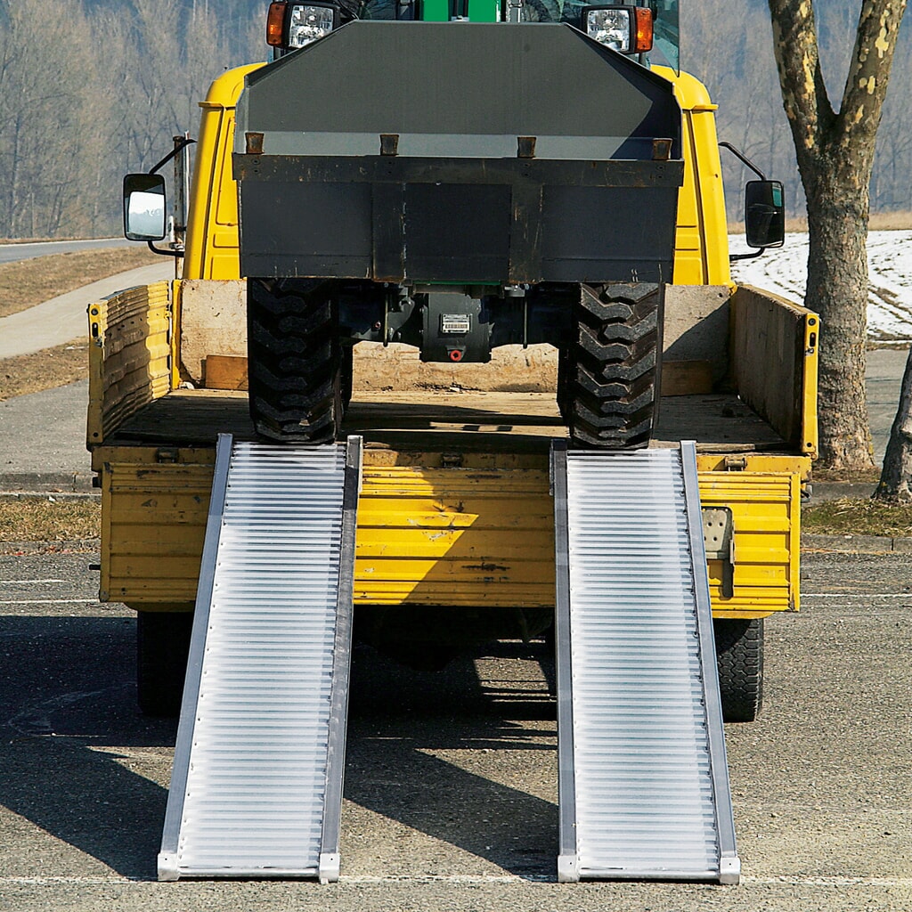 Guide di carico per carichi pesanti, senza bordo, portata 2.620 kg/paio, lunghezza 1.620 mm Immagine del prodotto: Guide di carico per carichi pesanti, senza bordo, portata 2.620 kg/paio, lunghezza 1.620 mm