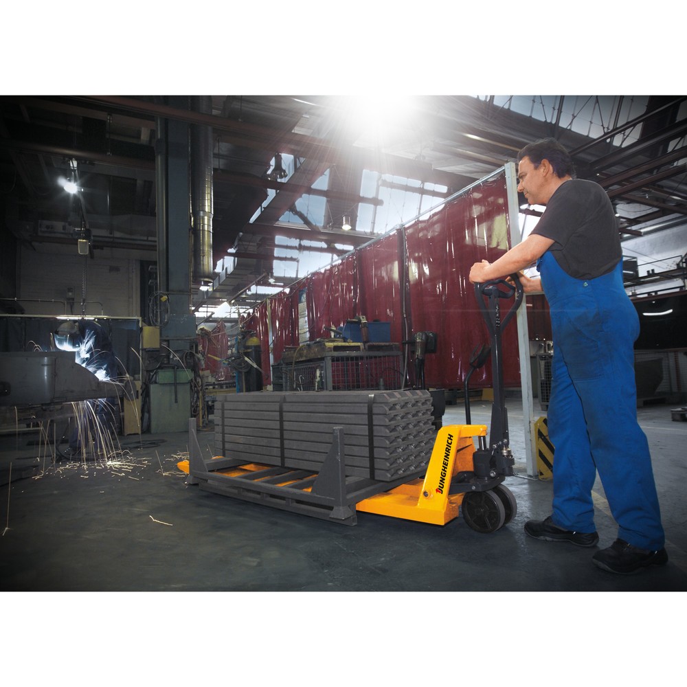 Immagine del prodotto n. 3: Transpallet manuale Jungheinrich AM 30 con sollevamento rapido, portata 3.000 kg, lunghezza forche 1.220 mm, poliuretano, rulli tandem