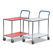 Carrello con ripiani in laminato