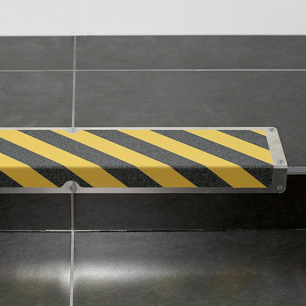Lastra antiscivolo “Attenzione pericolo d’inciampo”