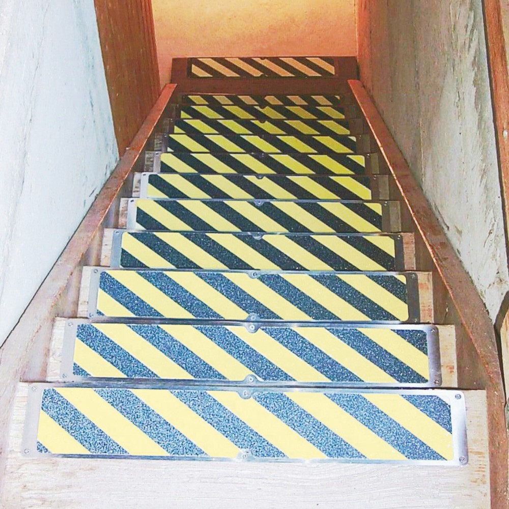 Immagine del prodotto n. 2: Piastra antiscivolo, fotoluminescente, LxL 635 x 114 mm, nero-giallo