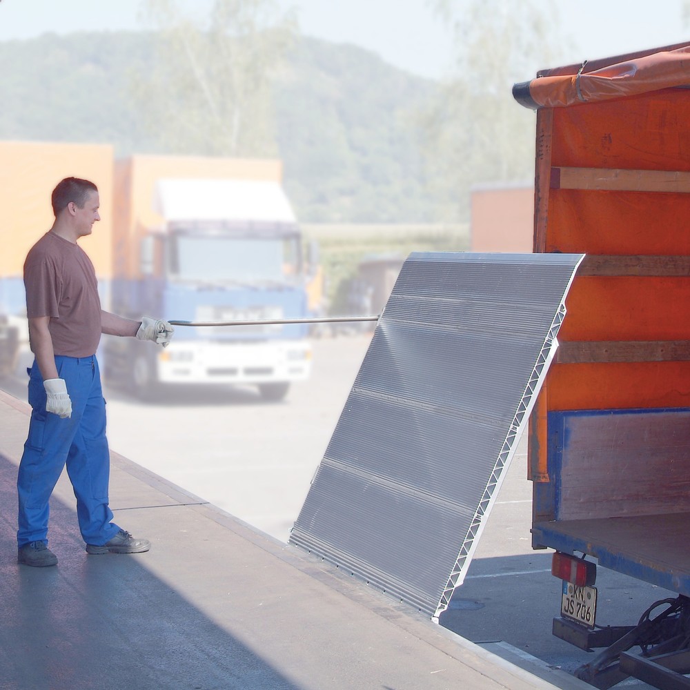 Immagine del prodotto: Ponte basculante, a molla con dispositivo di sicurezza anti-caduta, portata 4.000 kg, LxL 1.500 x 1.065 mm