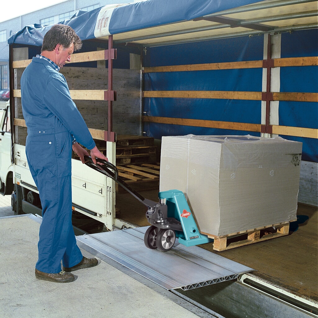 Immagine del prodotto: Ponte basculante, con dispositivo di sicurezza anti-caduta manuale, portata 4.000 kg, LxL 1.250 x 410 mm