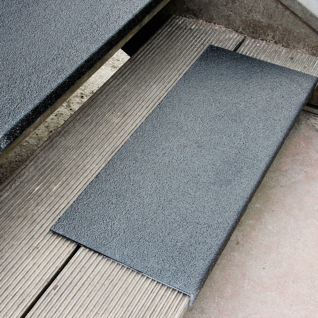 Profilo bordi in plastica rinforzata con fibre di vetro (GFK) extra forte, nero, lunghezza 800 mm Immagine del prodotto: Profilo bordi in plastica rinforzata con fibre di vetro (GFK) extra forte, nero, lunghezza 800 mm
