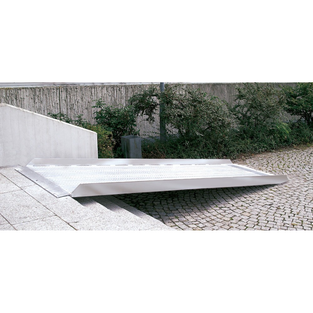 Immagine del prodotto n. 1: Rampa con striscia di appoggio, portata 400 kg, LxL 800 x 1.500 mm