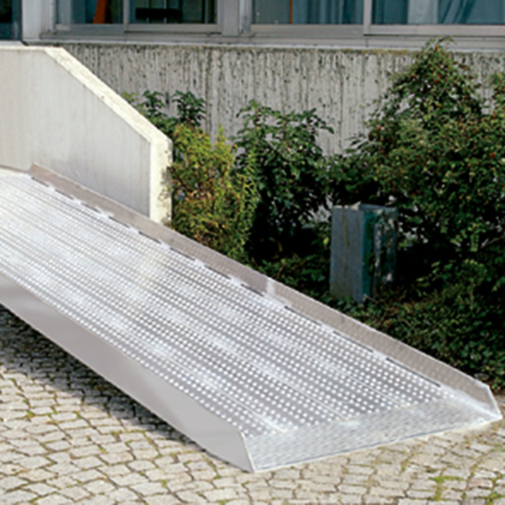 Immagine del prodotto n. 3: Rampa con striscia di appoggio, portata 400 kg, LxL 800 x 1.500 mm