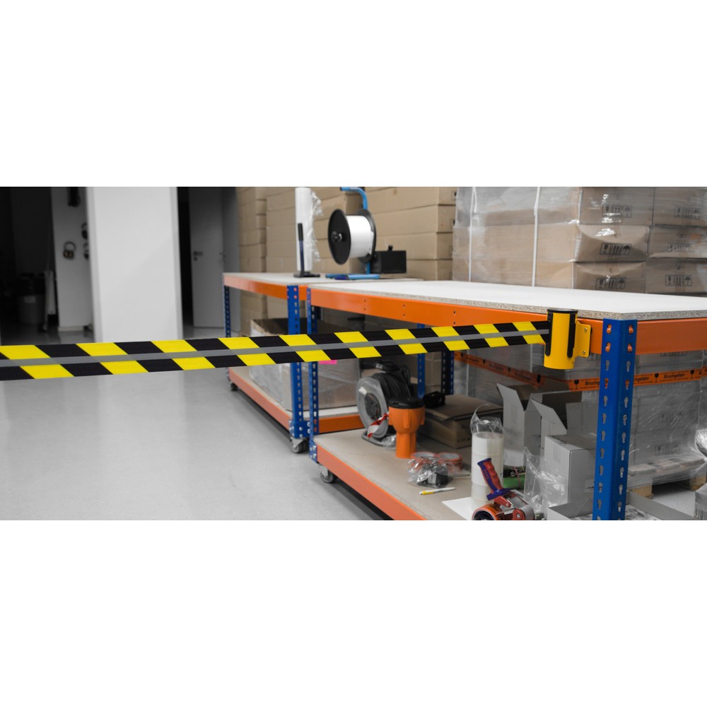 Immagine del prodotto n. 3: RS-GUIDESYSTEMS® cassetta cinghia GLW 45-E REFLECTO, montaggio a parete, lunghezza 2,3 m, larghezza 50 mm, alloggiamento giallo, cinghia nera/gialla