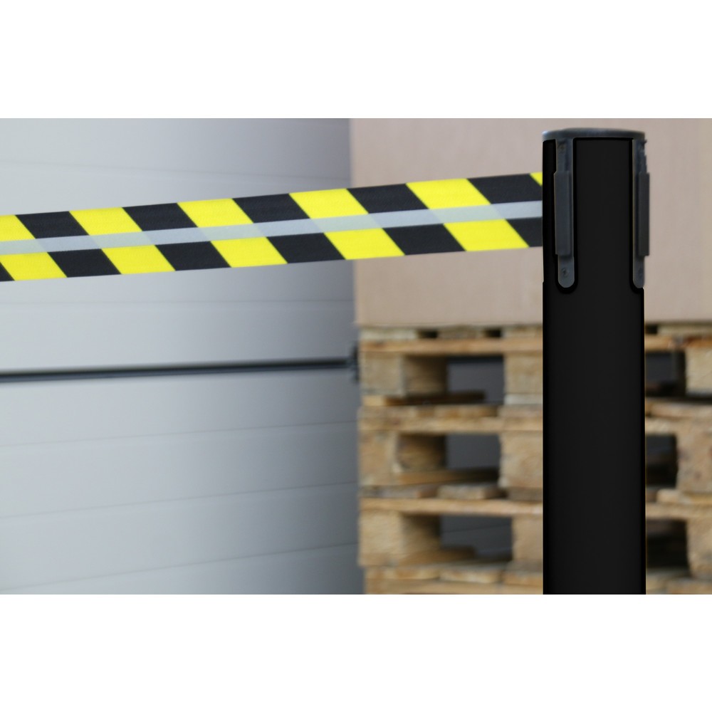 Immagine del prodotto n. 4: RS-GUIDESYSTEMS® Paletto di sbarramento con cinghia GLA 45-J REFLECTO, lunghezza 2,3 m, larghezza 50 mm, paletto nero, cinghia nera/gialla