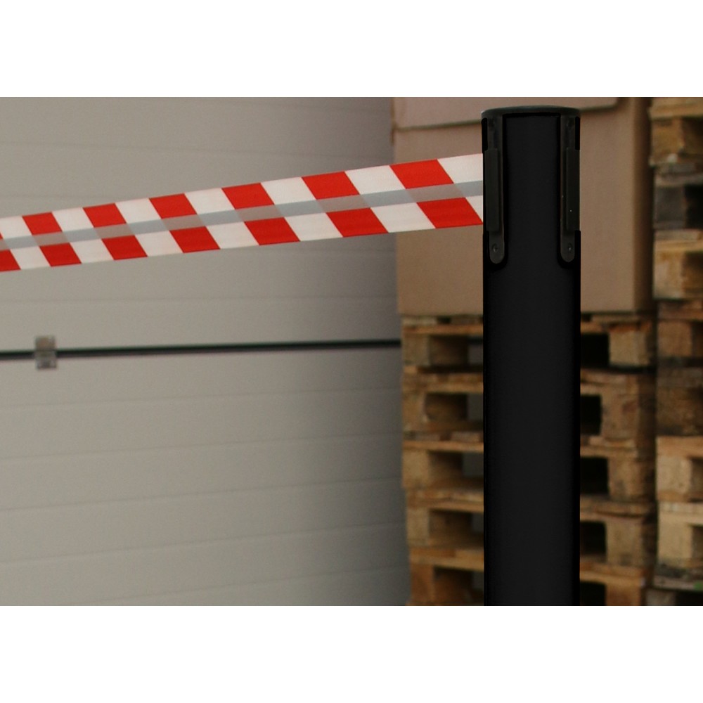 Immagine del prodotto n. 4: RS-GUIDESYSTEMS® Paletto di sbarramento con cinghia GLA 45-J REFLECTO, lunghezza 2,3 m, larghezza 50 mm, paletto nero, cinghia rossa/bianca