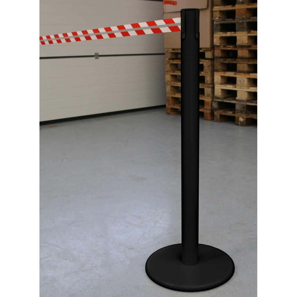 Immagine del prodotto n. 4: RS-GUIDESYSTEMS® Paletto di sbarramento con cinghia GLA 45-J REFLECTO, lunghezza 3,5 m, larghezza 50 mm, paletto nero, cinghia rossa/bianca