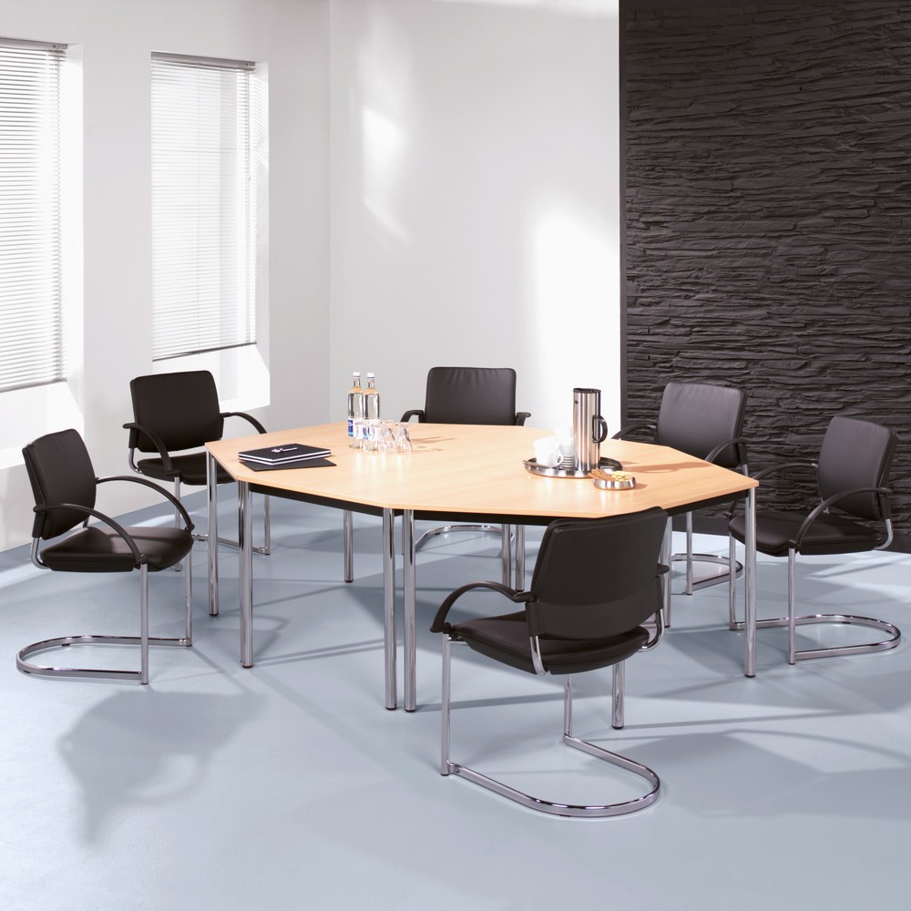 Immagine del prodotto: Tavolo da conferenza Premium, trapezoidale, tubo a sezione rotonda, LxP 1.600 x 690 mm, grigio chiaro/cromato