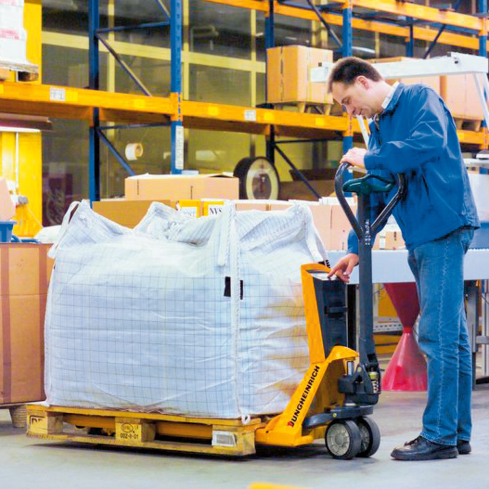 Immagine del prodotto n. 3: Transpallet con bilancia Jungheinrich AMW 22p con spia comfort, portata 2.200 kg, gomma piena/poliuretano, rulli tandem