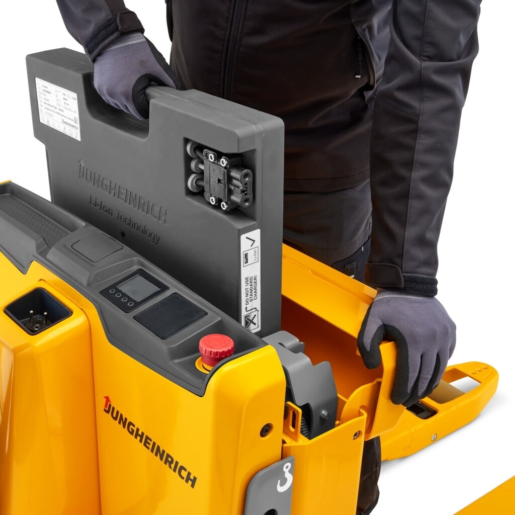 Transpallet elettrico Jungheinrich EJE 116i, portata 1.600 kg, lunghezza forche 1.150 mm Immagine del prodotto n. 11: Transpallet elettrico Jungheinrich EJE 116i, portata 1.600 kg, lunghezza forche 1.150 mm