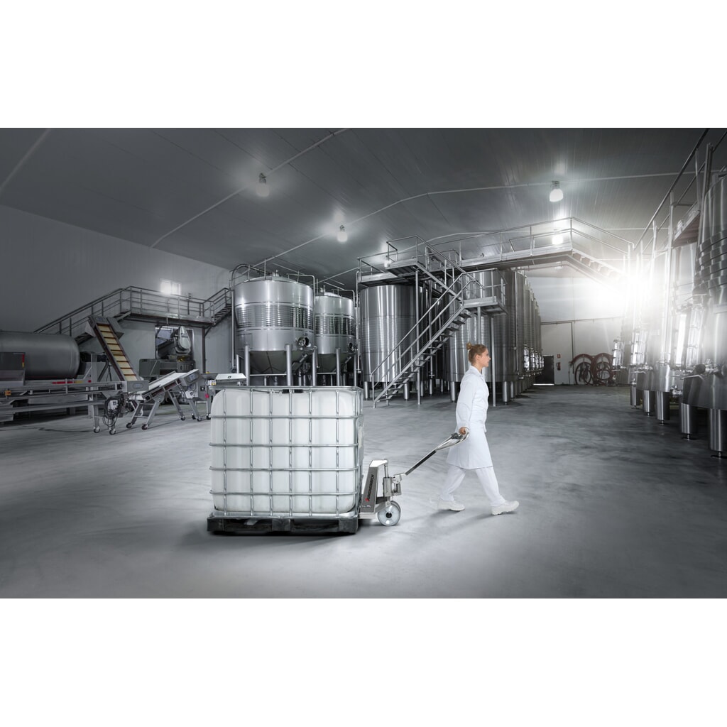 Transpallet manuale in acciaio inox Jungheinrich AM I20p, versione professionale, portata 2.000 kg, larghezza speciale piastra portaforche 680 mm, lunghezza forche 1.220 mm, nylon, rulli tandem Immagine del prodotto n. 5: Transpallet manuale in acciaio inox Jungheinrich AM I20p, versione professionale, portata 2.000 kg, larghezza speciale piastra portaforche 680 mm, lunghezza forche 1.220 mm, nylon, rulli tandem