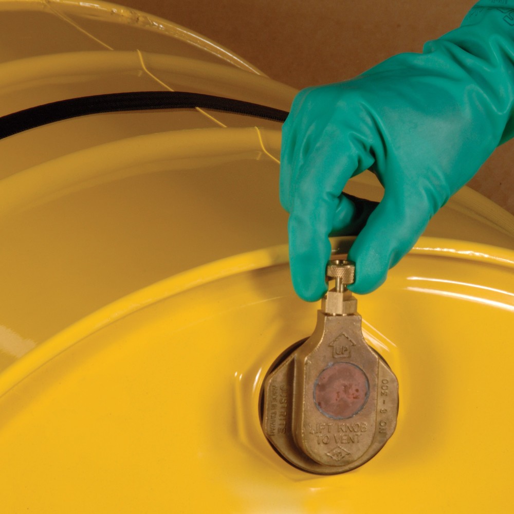 Immagine del prodotto n. 2: Sfiato di sicurezza per fusti Justrite, orizzontale, ottone, per applicazioni a base di petrolio