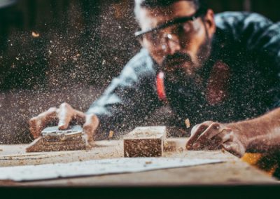 Attrezzi per lavorare il legno: la checklist per i professionisti
