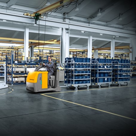 Trattore industriale Jungheinrich EZS 